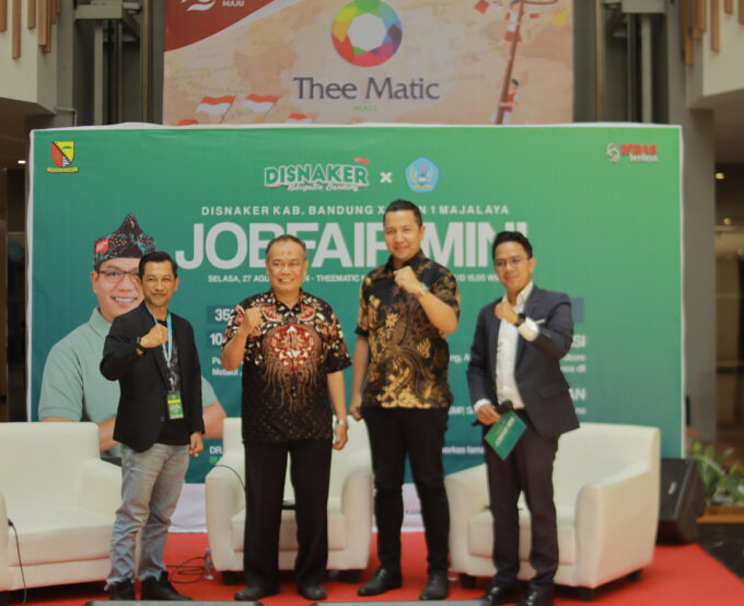 Mini Job Fair SMKN 1 Majalaya dan DISNAKER Kabupaten Bandung di Mall Thee Matic Majalaya