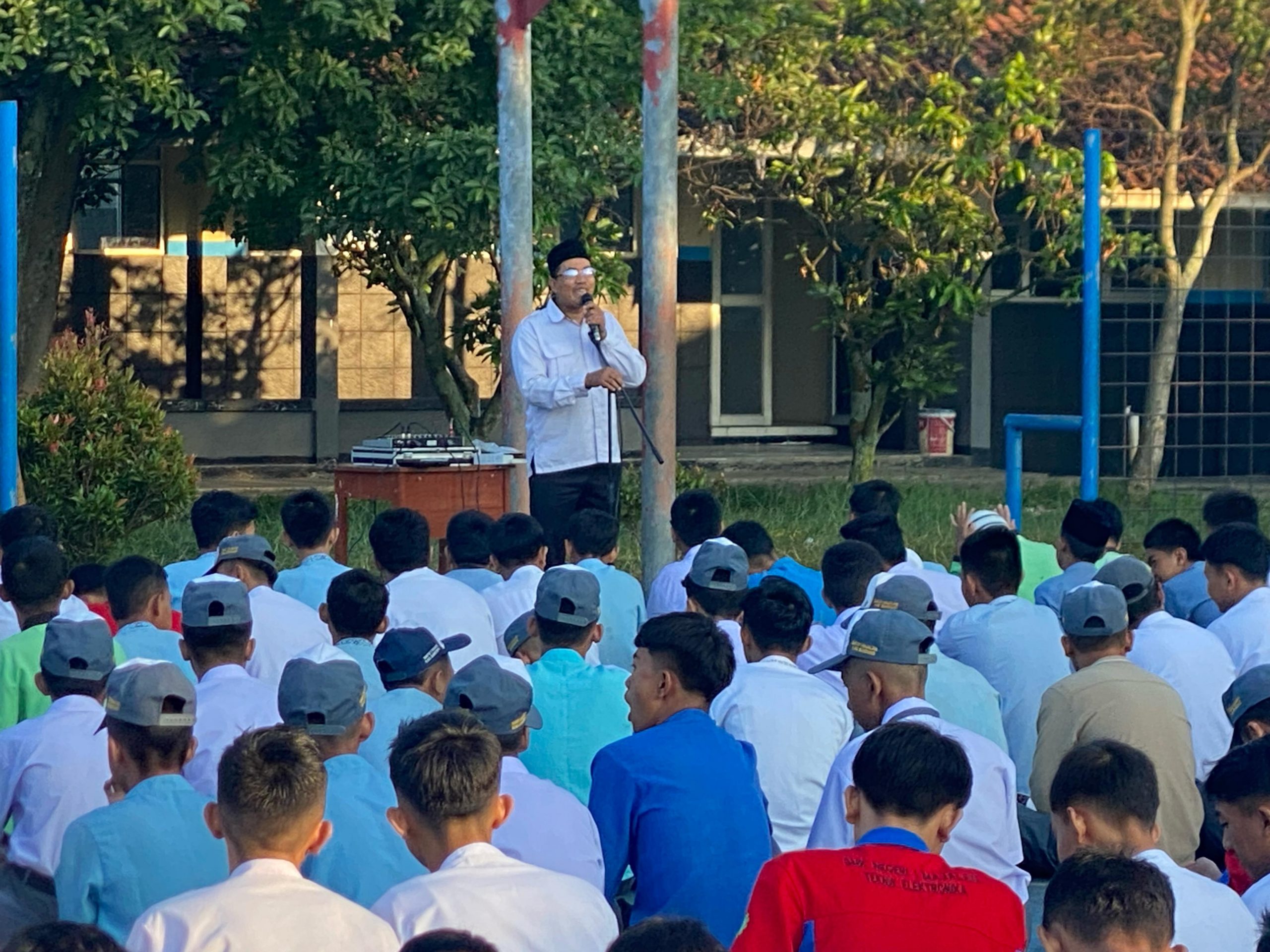 smkn 1 majalaya, sholat dhuha, pembiasaan