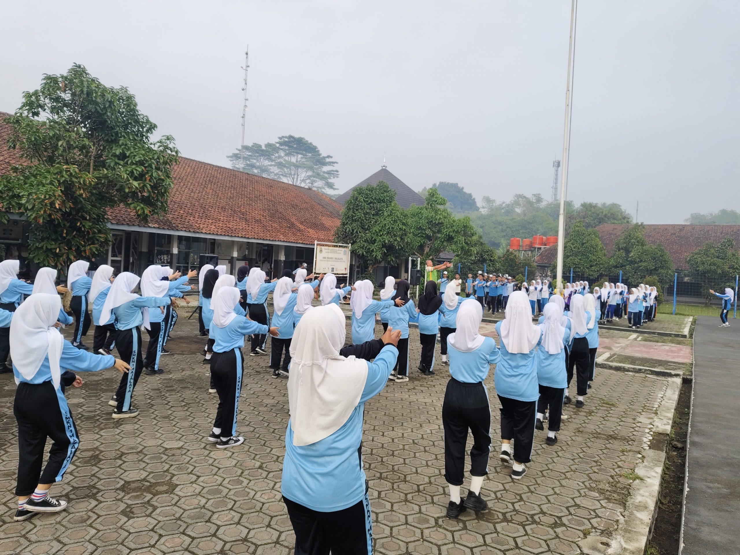 senam anak indonesia sehat